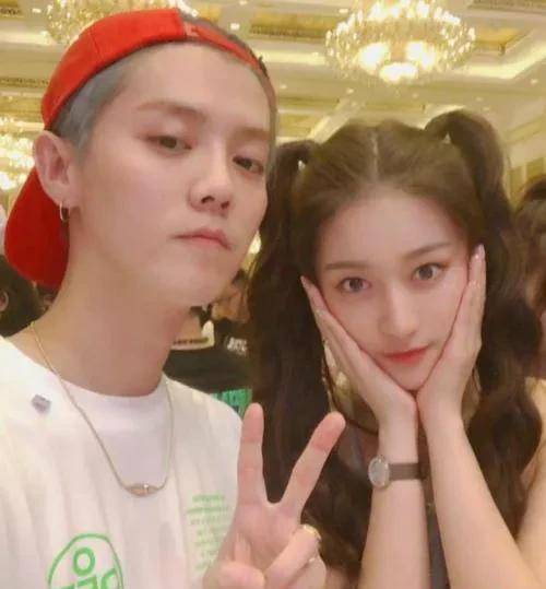 《家有儿女》开播17后,那些隐藏在剧中当红明星,你还知道谁_毛晓彤