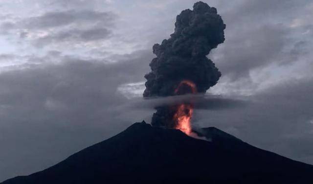 日本最大火山图片