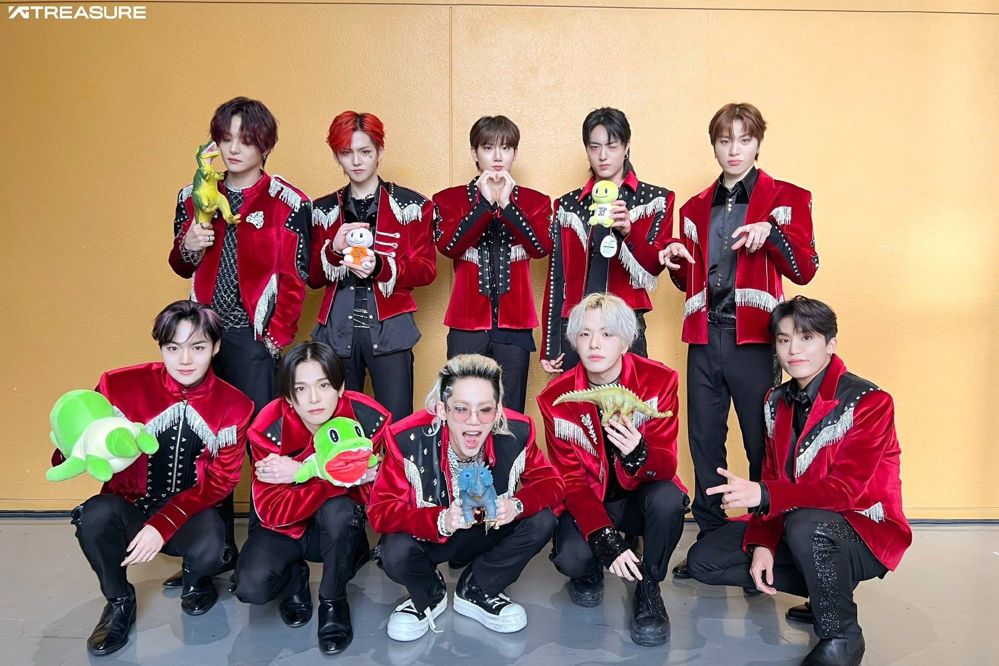 有到那种倒贴的程度,yg娱乐此次的决策会成为他们脱离四大社的转折点