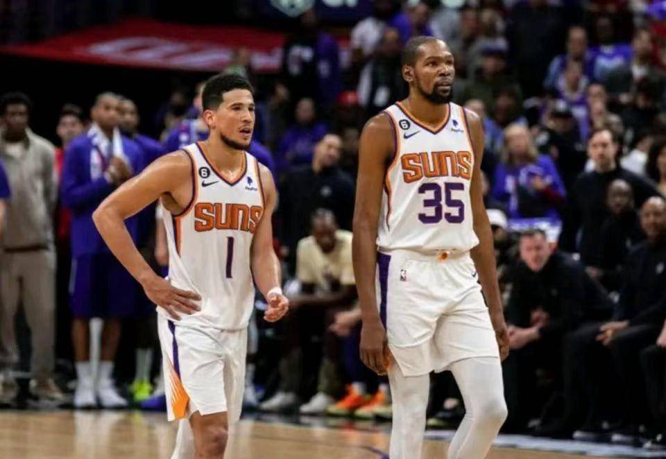 杜兰特赞誉库里:引领控卫位置,史上无人能敌_球员_能力_成为了