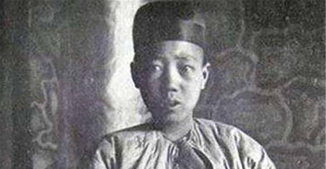 太监孙耀庭讲述:晚上伺候妃子,要在鞋里放一个苍耳,干