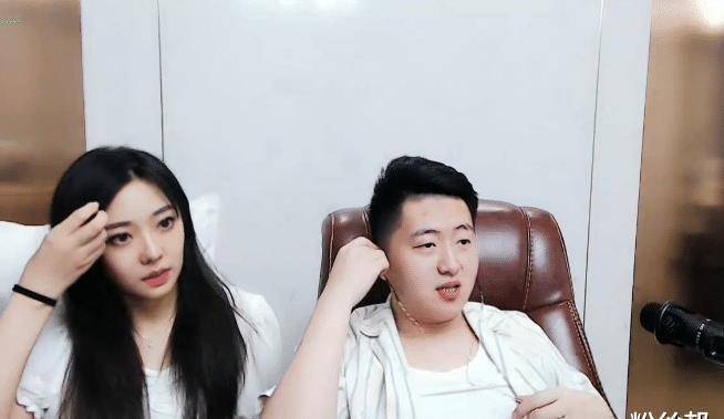 多位头部主播停播退网,阿哲小洲中必有一人,将继承yy"新一哥"_平台_于