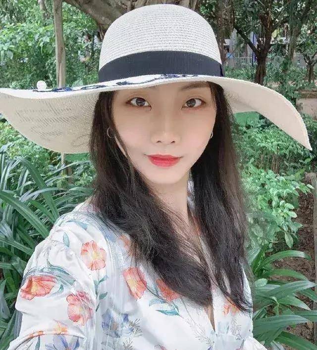 袁心玥变时尚女子 体育队长美貌与实力并存 何愁找不到高富帅男友