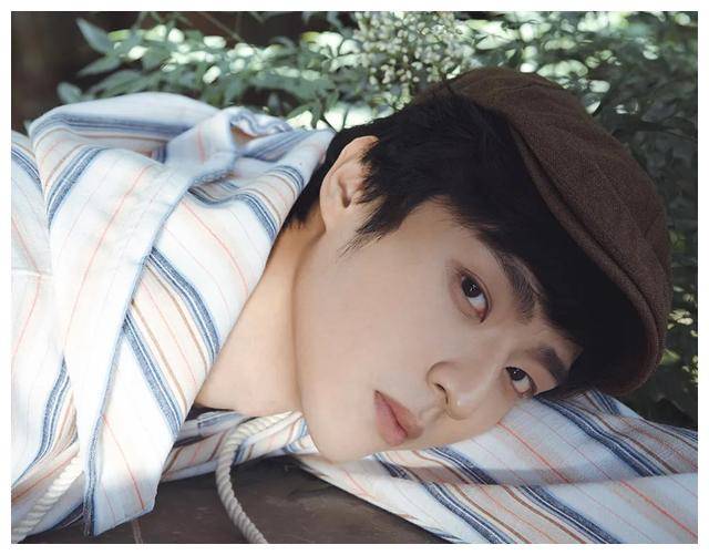 《戴眼镜演《黑土无言》再演《在暴雪时分》,竟未认出