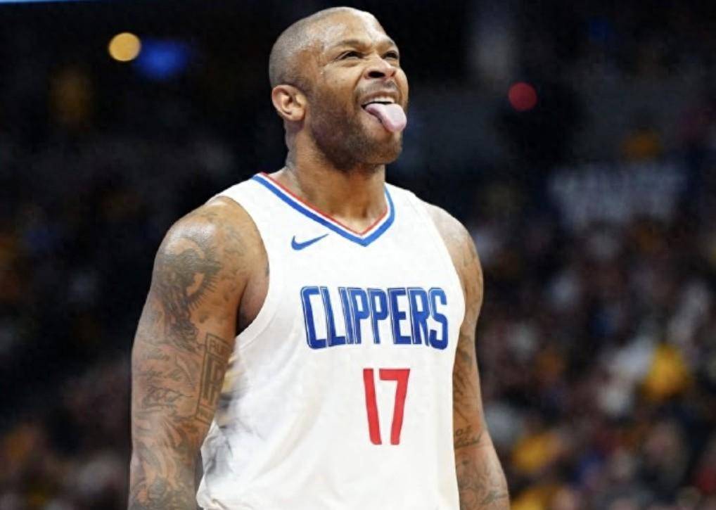 shams:pj-塔克将暂离球队调整心态,预计全明星赛后重回轮换_快船队