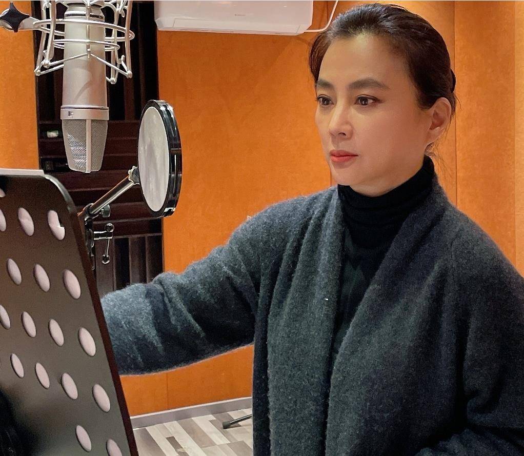 李玲玉:与初恋分手后,嫁外籍丈夫分居15年,现在人生了