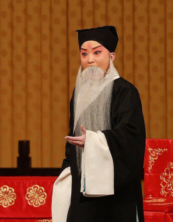 京剧名家王珮瑜谈上综艺是可以选择的,因为在这之前自己就很火了_视线