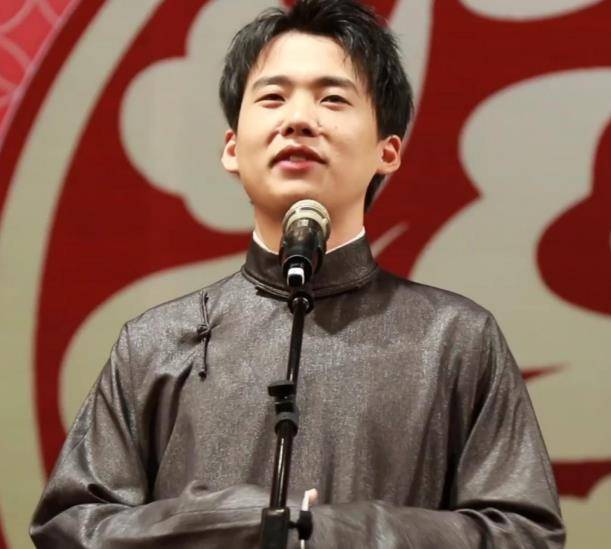 郭麒麟4岁时母亲提出分手,独自前往国外,20年后开公司身价过亿_郭德纲