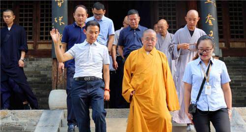 近代少林寺最"牛"方丈,身怀72绝技,开豪车住千万豪宅