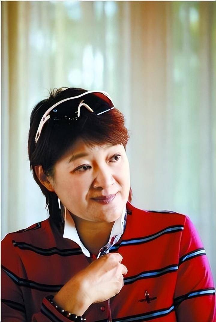 女篮名将宋晓波:没有破坏张大维的婚姻,创业成富婆66岁未婚_篮球_中国