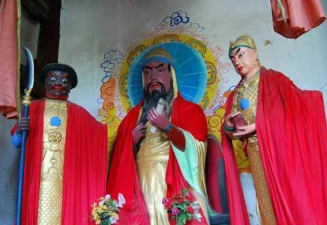 越南武庙供奉了18个人,有12个是中国人,他们都是谁?