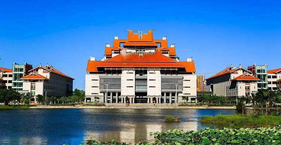 历经19年的跨越发展,嘉庚学院目前已设有涵