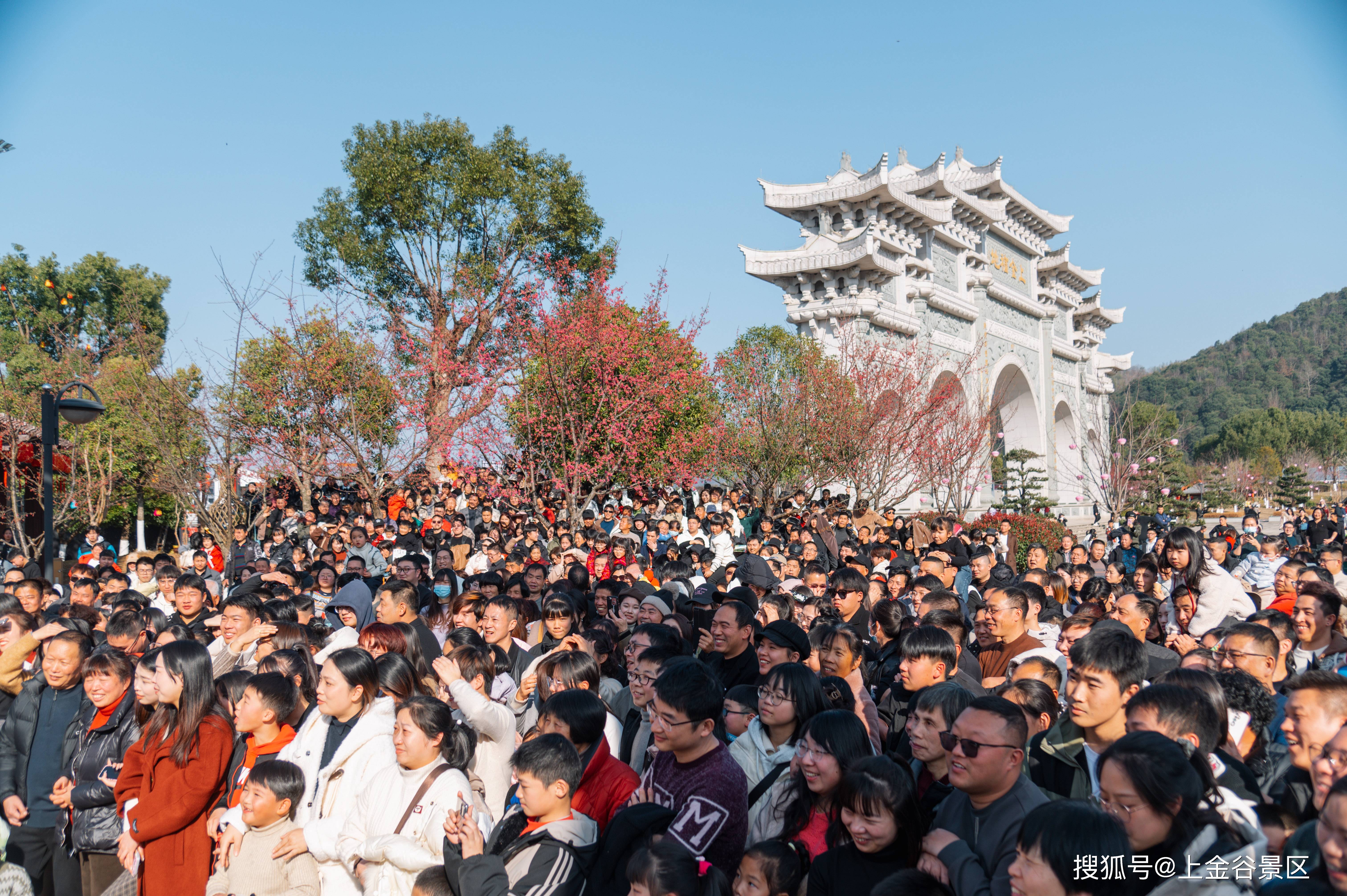 上金谷景区正月初五人气爆满 迎来春节客流高峰