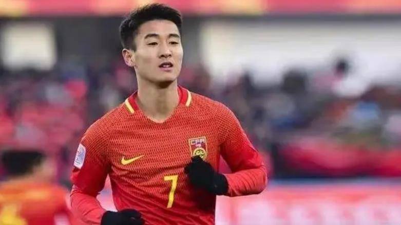 名记点名,男足最大危机来到,并非选帅,郑智无奈_张路_中国_足球