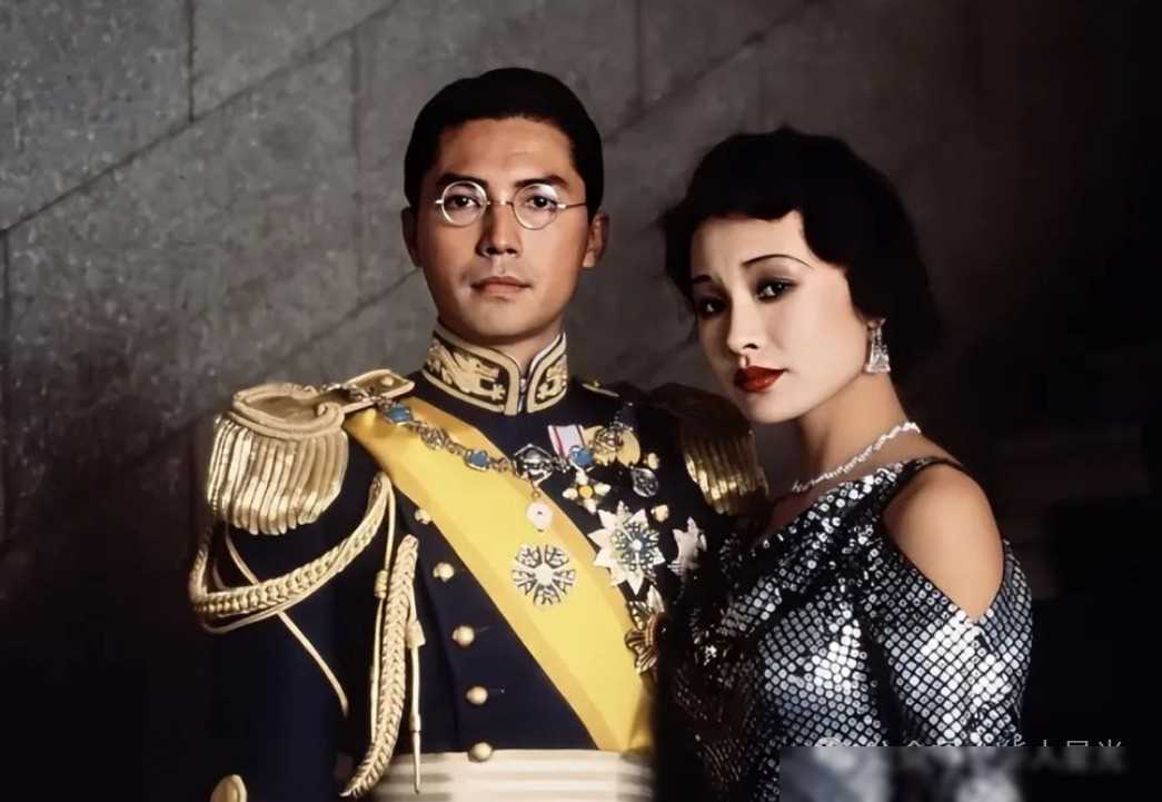 星辰璀璨,尊龙永恒尊龙,星光大道上的华夏之光,他的传奇故事让我们