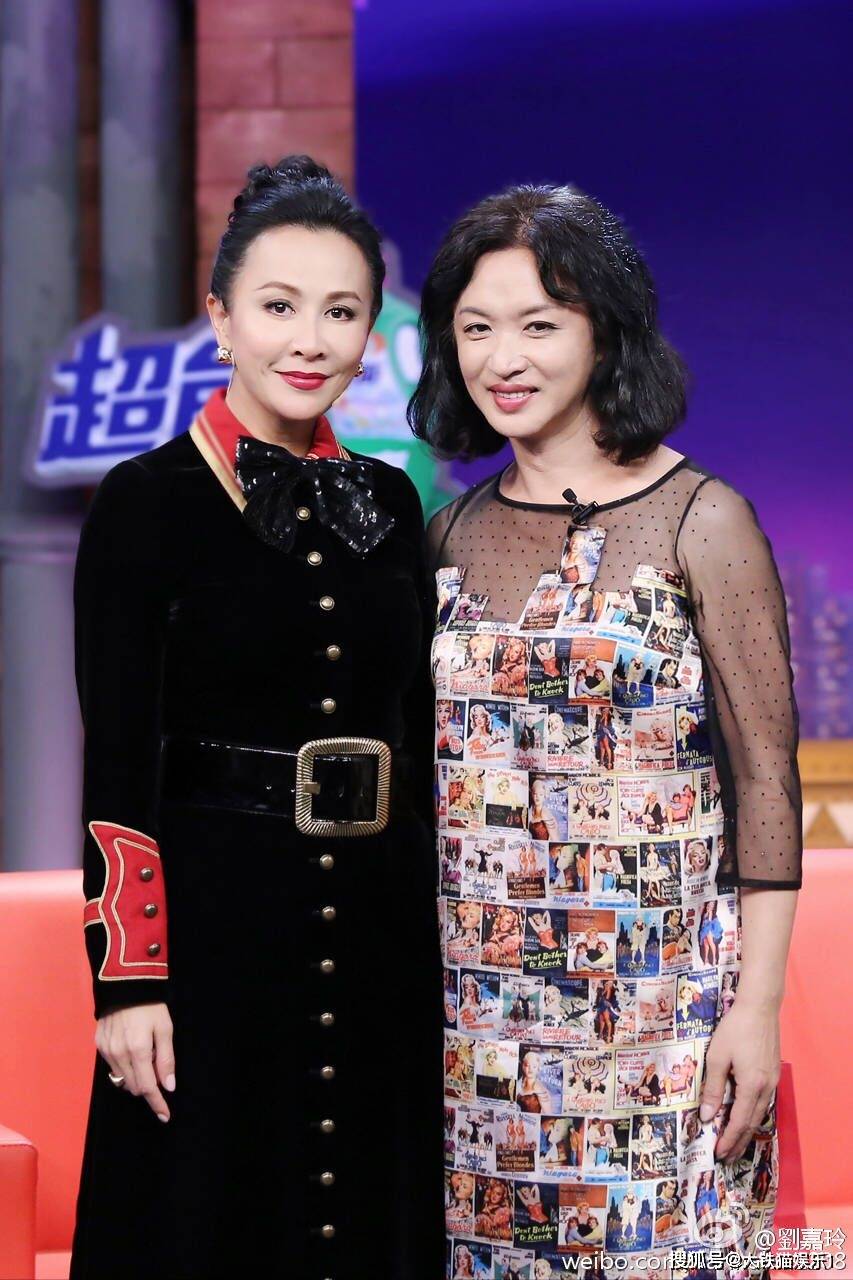当内地女星与香港女星撞衫,当年被津津乐道的港风,竟