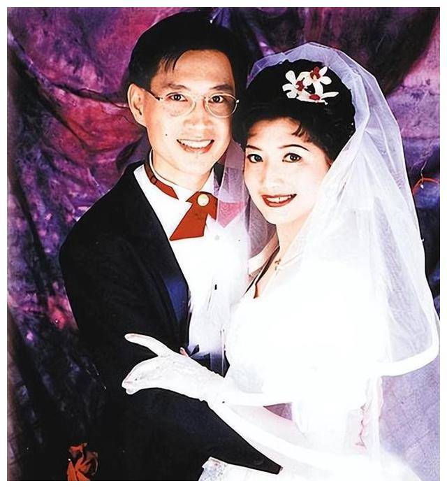 在家庭问题,经济困境和抑郁症的夹击下,刘玉璞的人生陷入了无休止的