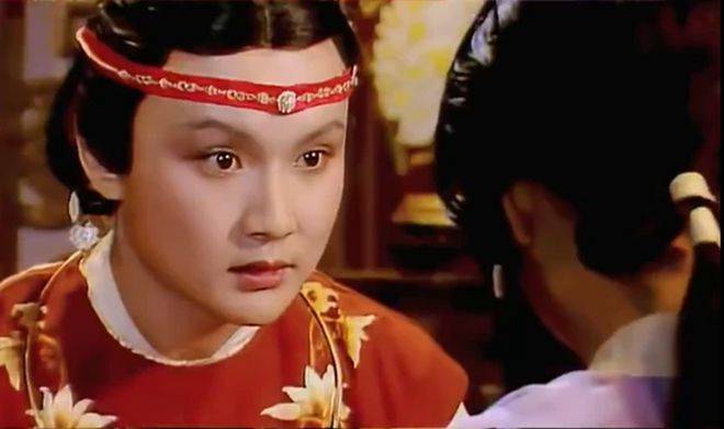 《红楼梦》有没有察觉贾家大厦将倾,早做准备最后全身