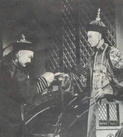 光绪帝因砒霜中毒而死,15岁时写诗以明心志,读后让人