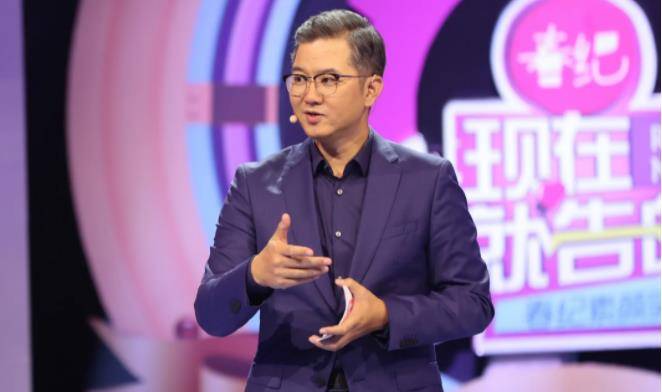 主持情感节目多年,感情生活却一塌糊涂,如今的赵川过?