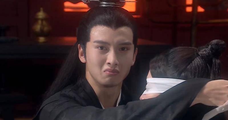 娱乐圈用"嘴"演戏的演员,牙外露,唇乱飞,找个厂进修一