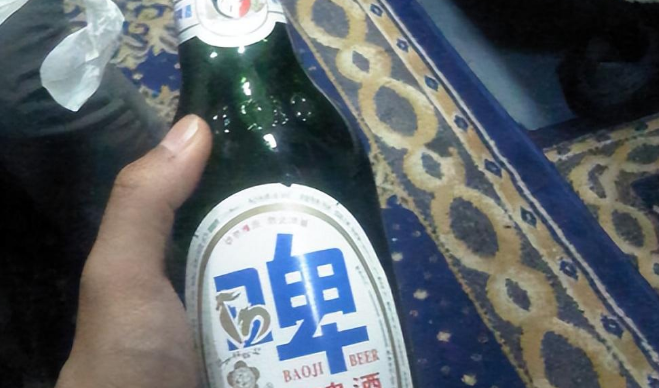 从昔日巅峰,到如今三线品牌,这款曾经的啤酒传奇,你过