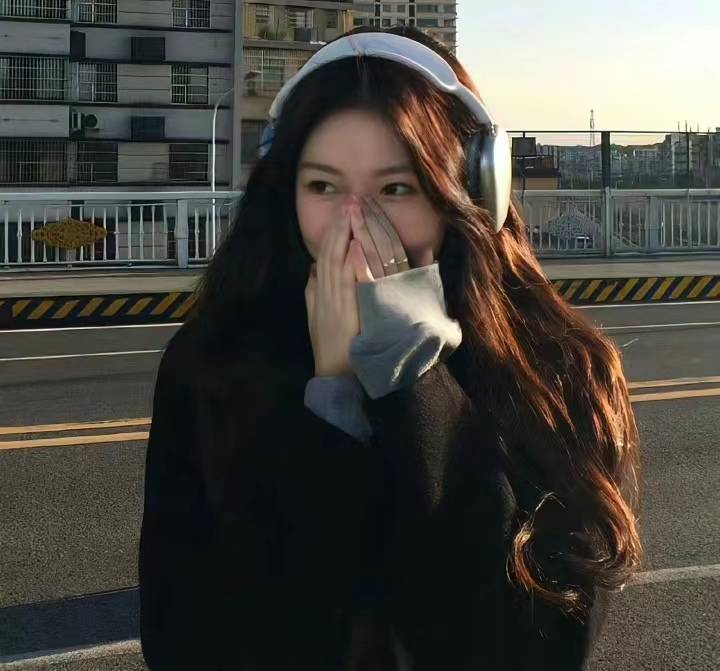 眉曼颜:平直眉强调眉毛的平直,整齐,与亚洲人较直的