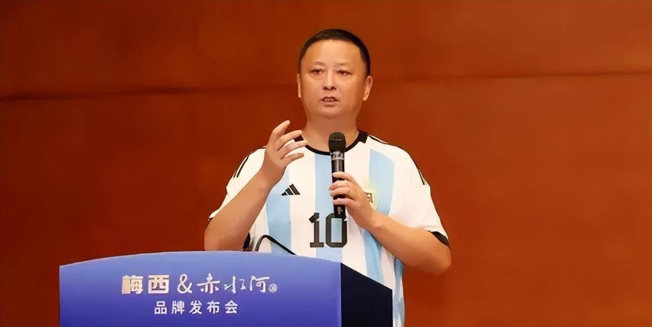 史丹利之前就请过陈佩斯,王宝强等明星代言,这在化肥公司中,是非常