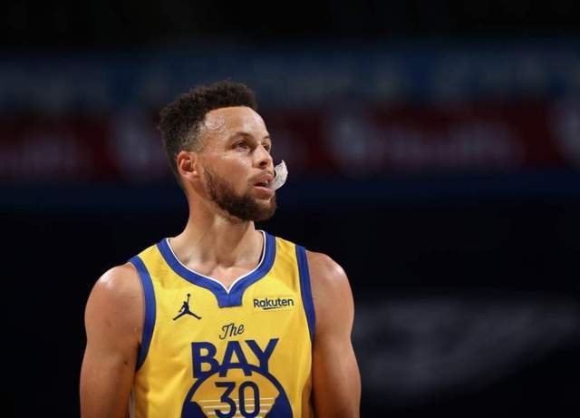 nba单场命中三分最多的是谁?科比上榜,库里与利拉德无缘第一!