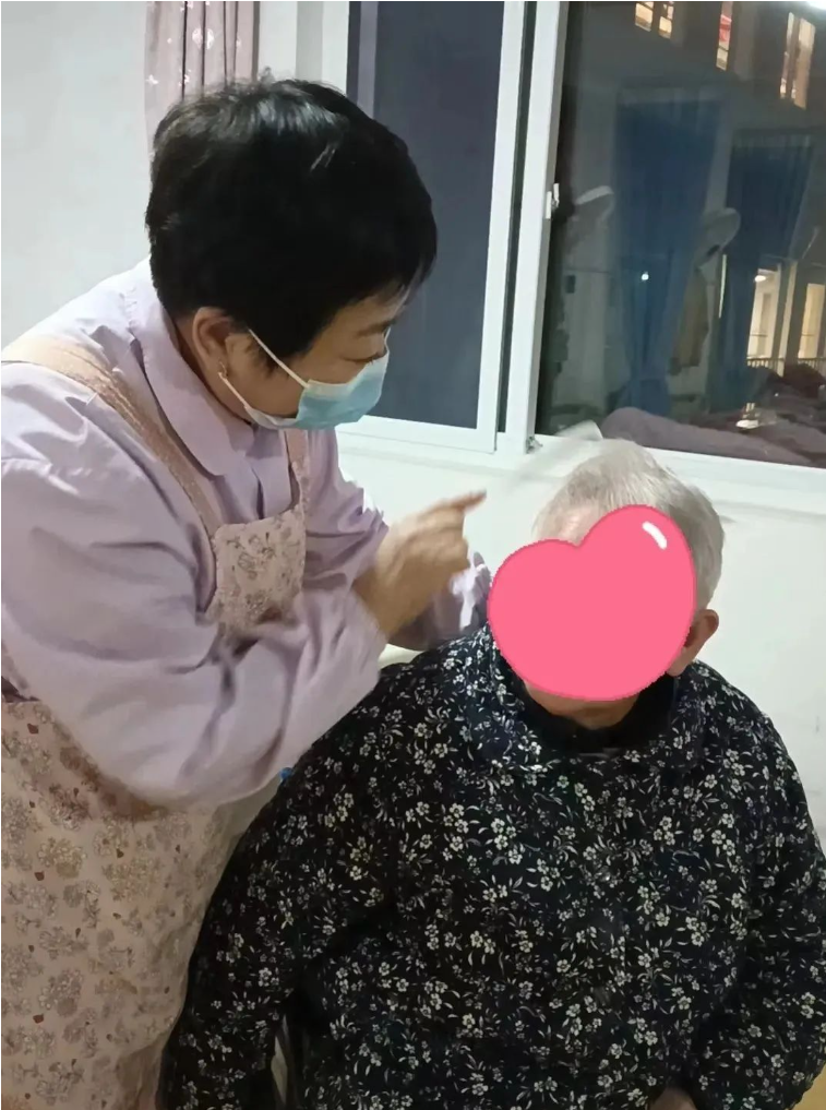 "年"在一起,春节他们用爱守护老人的笑容_赵慧杰_张