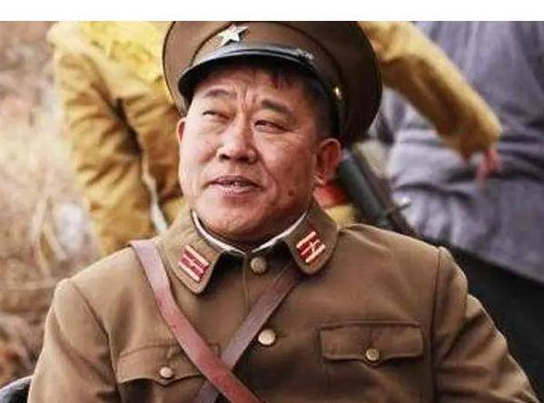 与父亲杜旭东相比,杜金京更倾向于以低调的方式崭露头角.