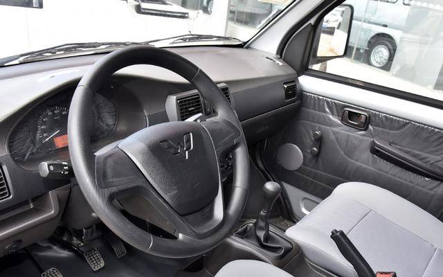 五菱荣光小卡加长版车主前来报到,创业致富选这车没错