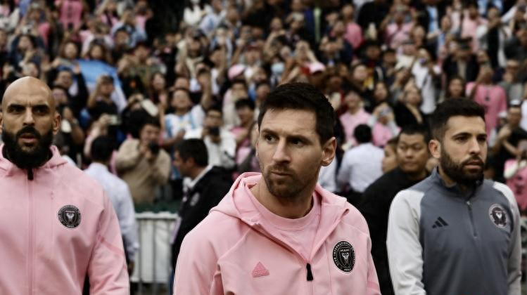 梅西中国行未上场有了新情况_球迷_比赛_事情