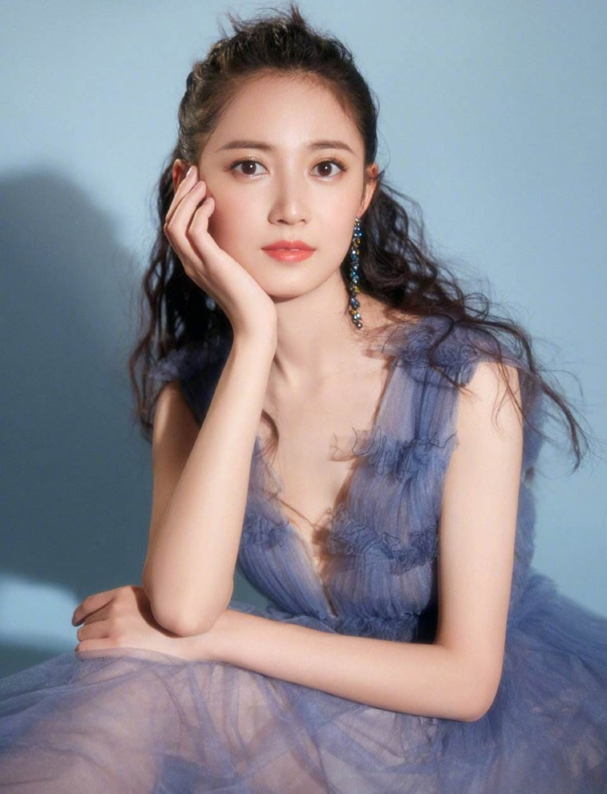 31岁陈钰琪,性感得让人着迷!_表演_挑战_才能