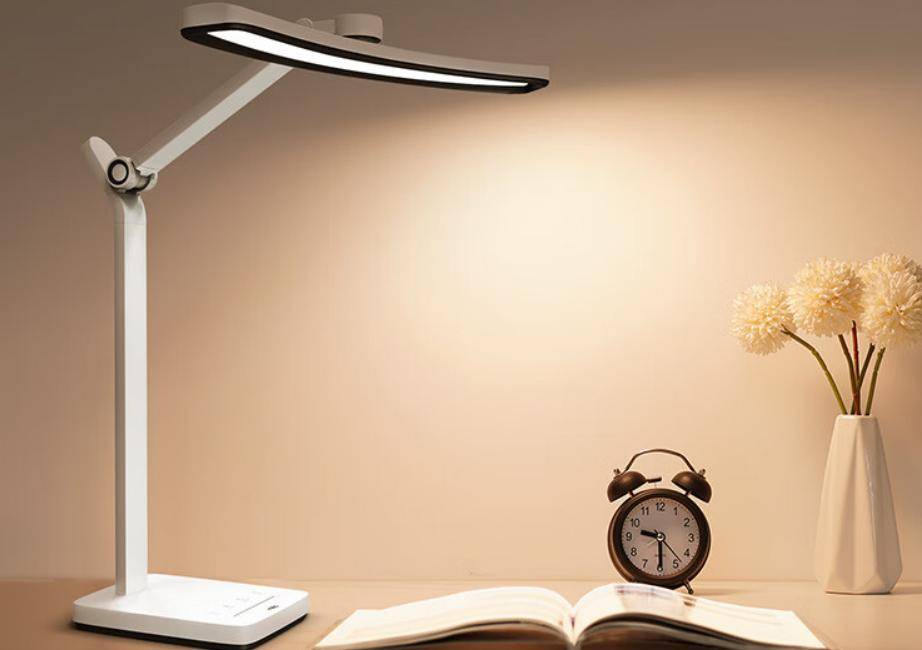 哪种台灯的灯光适合学生用？明基/书客/松下等护眼台灯推荐