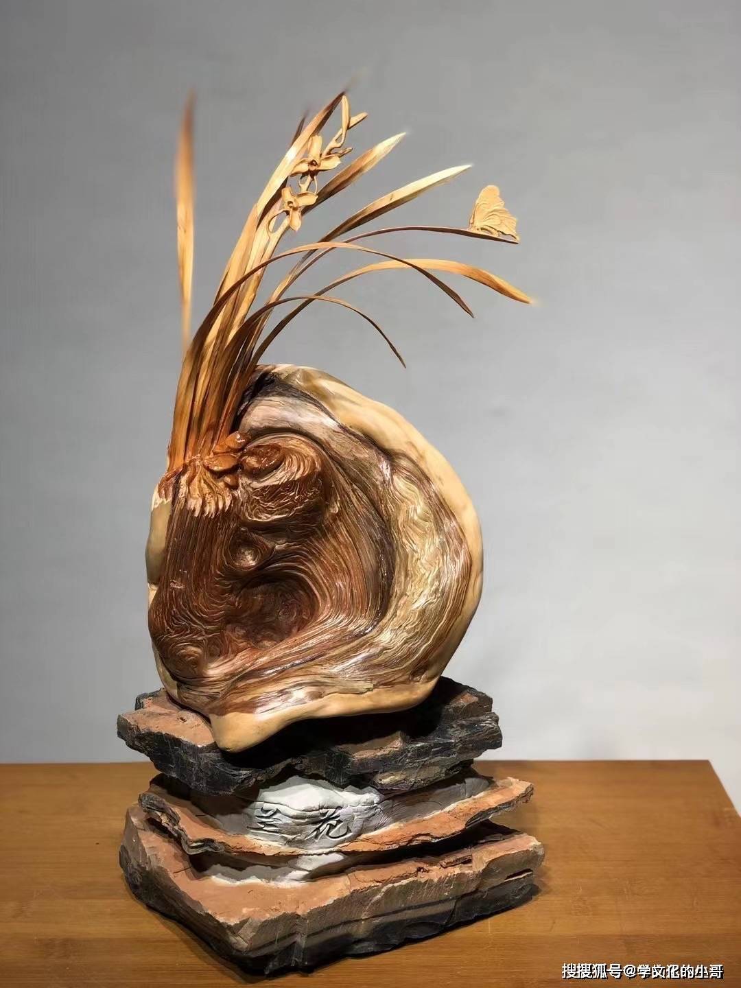 这就是崖柏根雕艺术品的美_包浆_人们_朋友