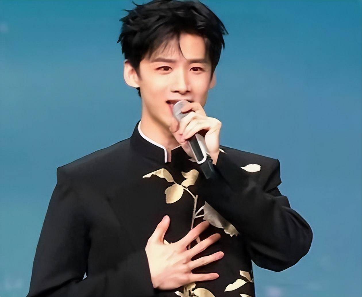 《上春山》事件后,白敬亭疯狂掉粉,宋轶受波及!都调侃俩人绝配