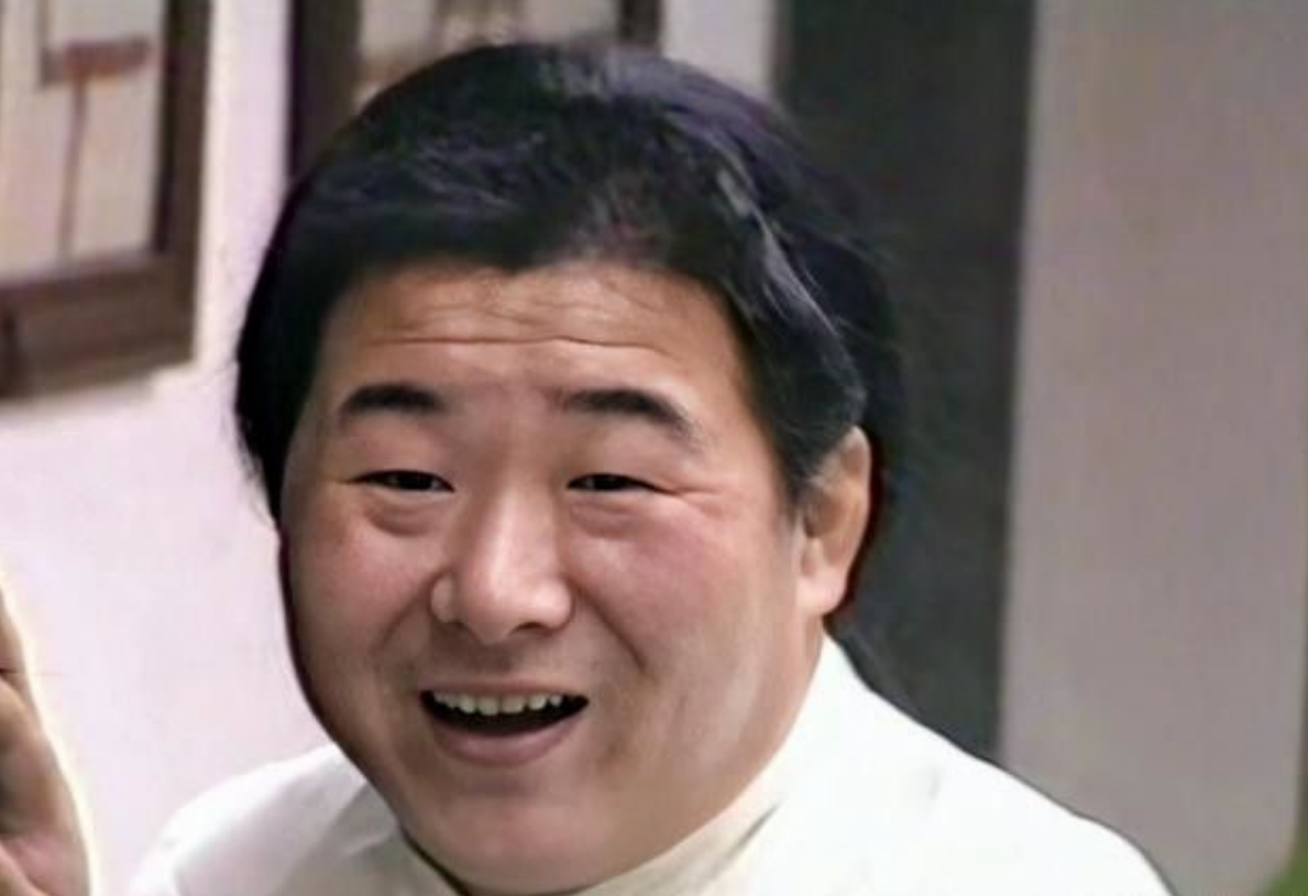 演员姚二嘎:卖肉饼出身,是陈佩斯的得意门生,误入歧途英年早逝_演艺