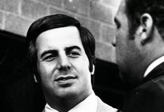 史上最传奇的骗子:周游26国骗取银行250万美金,5年