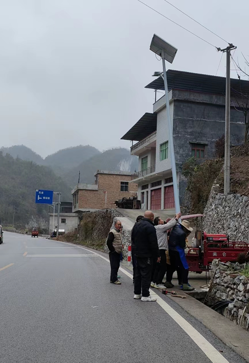 農發行紫雲縣支行:精準使用捐贈資金照亮鄉村振興之路_路燈_幫扶_照明