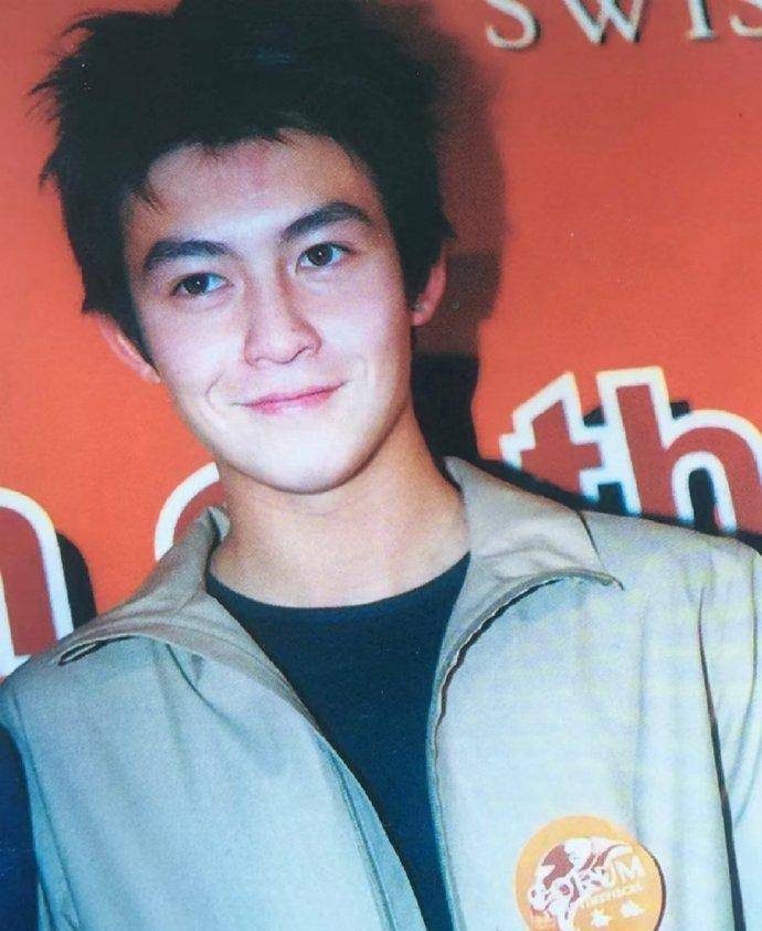 陈冠希近照!素颜满是沧桑,43却像60岁!网友:这不赵本山吗?