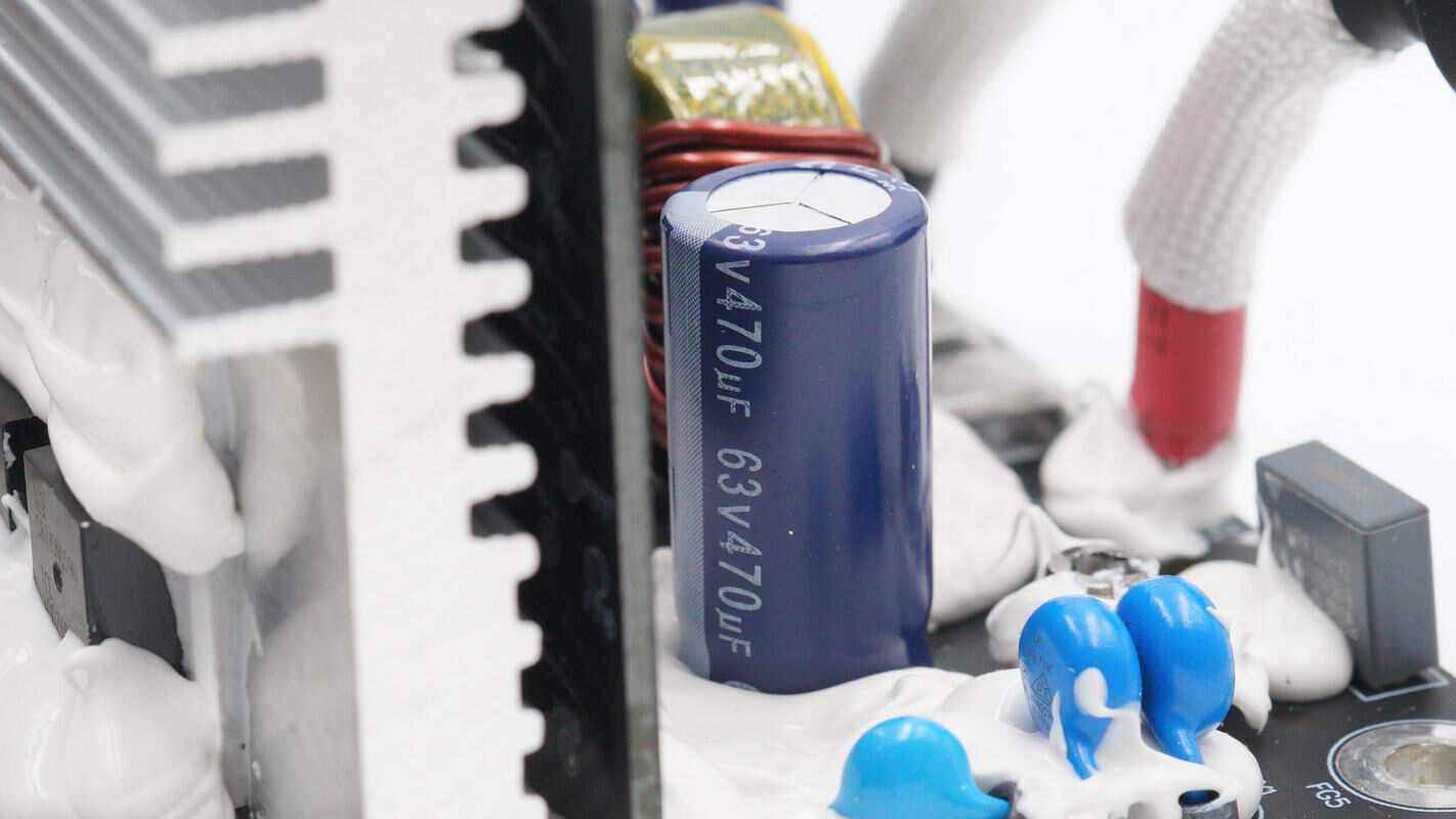 大疆旗下首款户外电源power 1000内部做工拆解揭晓_产品_接口_充电