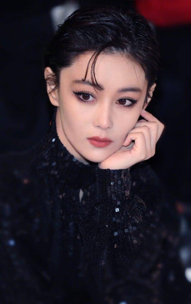 张馨予胖了10斤后大胆晒出自拍,看到照片后,粉丝们不淡定了_时间_头发