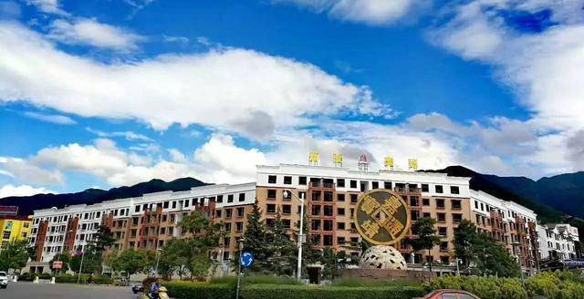 为了纪念这次开炉,制造了一枚巨大的铜钱,名为嘉靖通宝,直径约58厘米