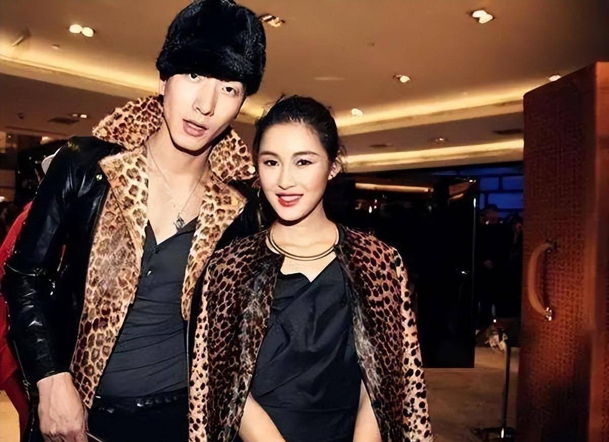 张亮:31岁走红,33岁做两个孩子的爸爸,和前妻分手还是好朋友