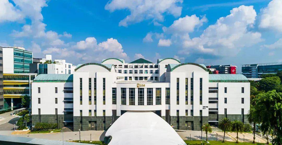 新加坡管理学院sim-uol学生必须支付额外费用,才能参加考试!