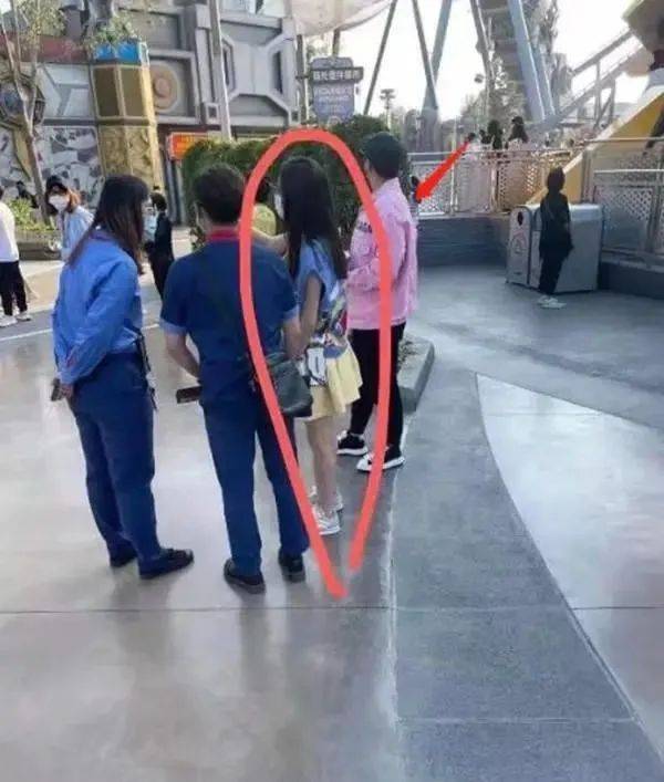 陈思诚佟丽娅又合体带娃,离婚3年,两人关系变得越来越好_儿子_带着