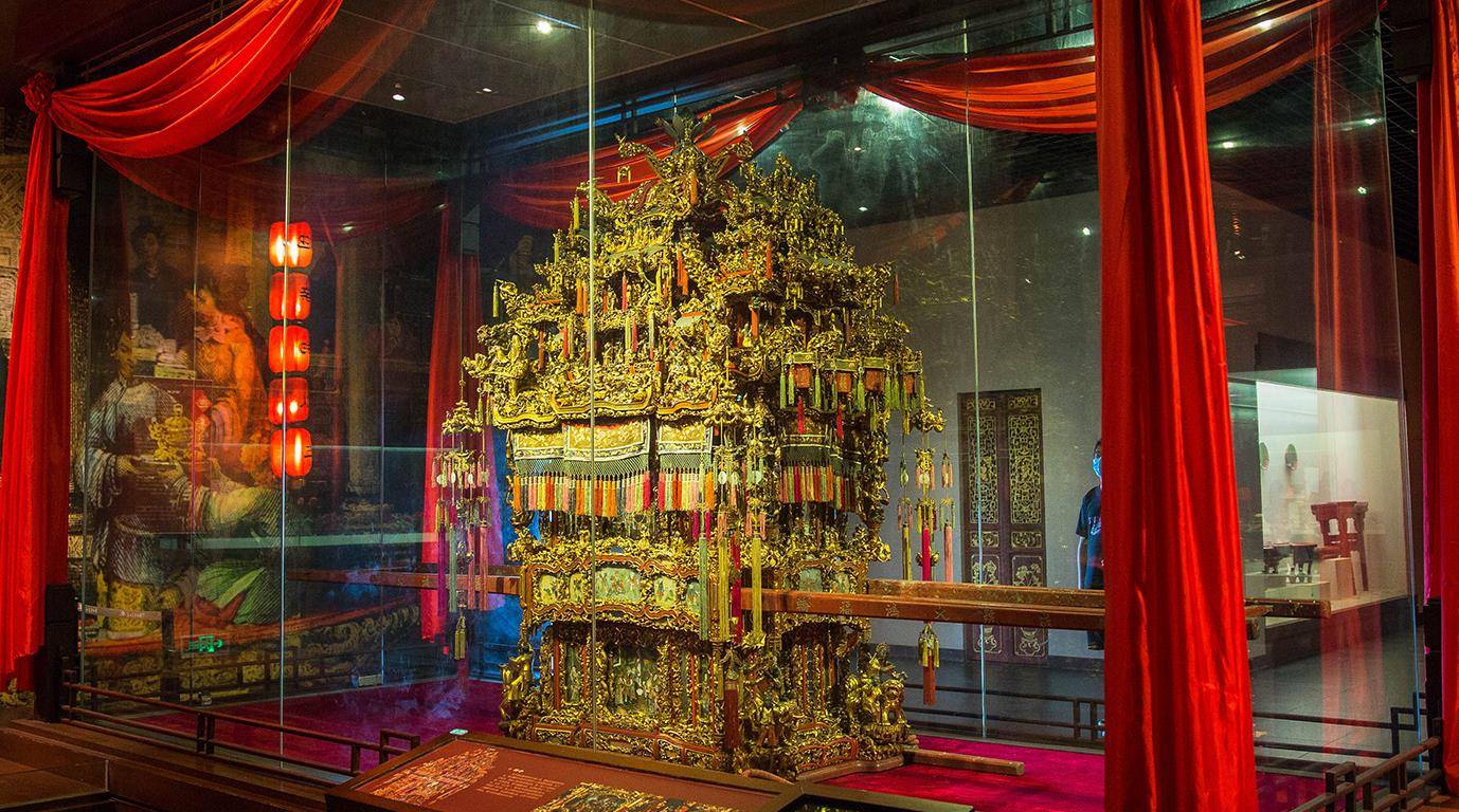 浙博有一把"天魔琴",如今是镇馆之宝,一弹奏仿佛天籁之音_唐彩_凤鸣