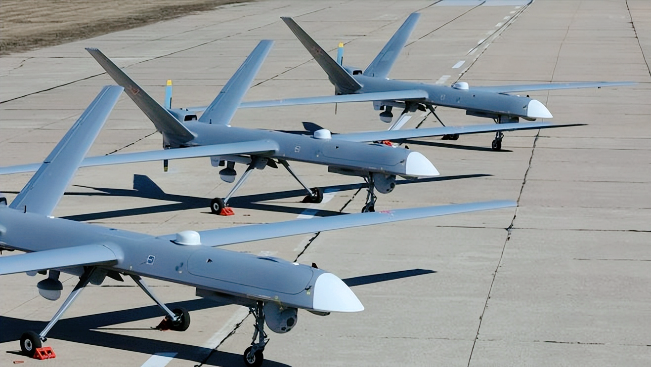 俄罗斯无人机产量暴涨万倍,从几十架到百万架,都靠买中国设备_发展_的