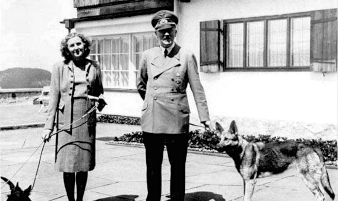 一人一狗是希特勒最忠诚的伙伴,德军失败后,三"人"共同去赴死_爱娃